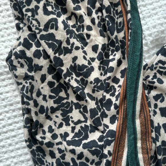 Joggers - Picture 2 of 4